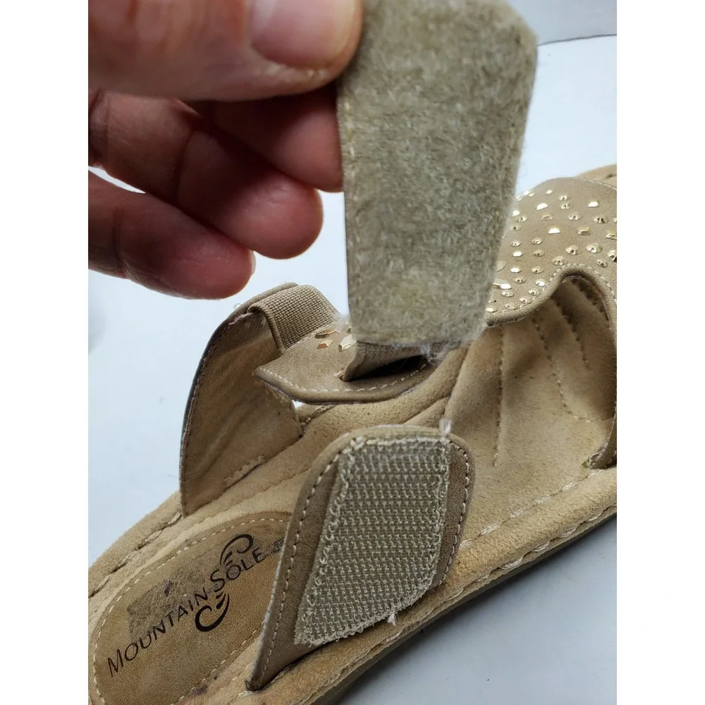 Mountain Sole Karen Sandal Tan Fabric w/Silver Rhinestones Sz 6.5M New Fast Ship